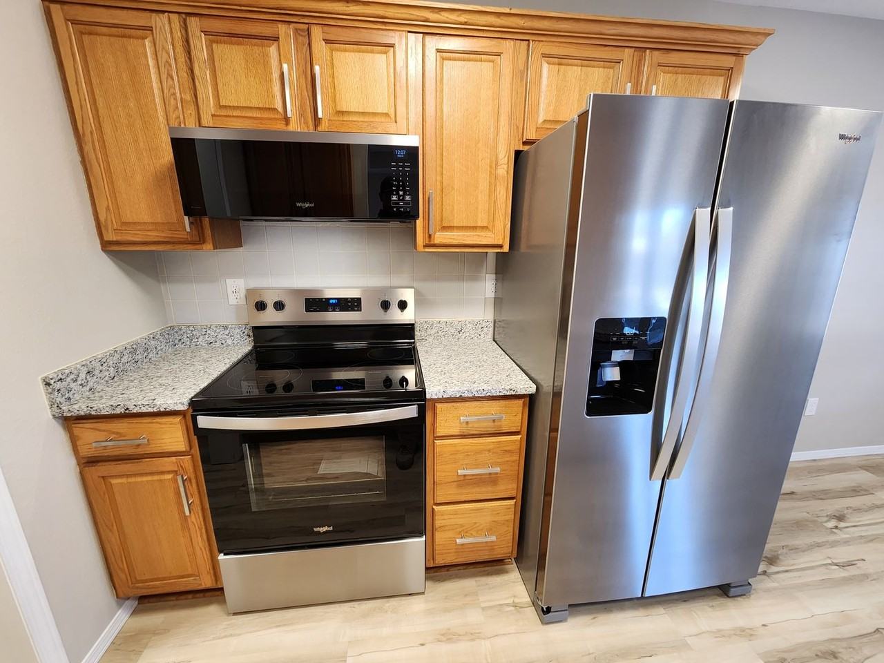 209 West Wade Street - Photo 7 of 21