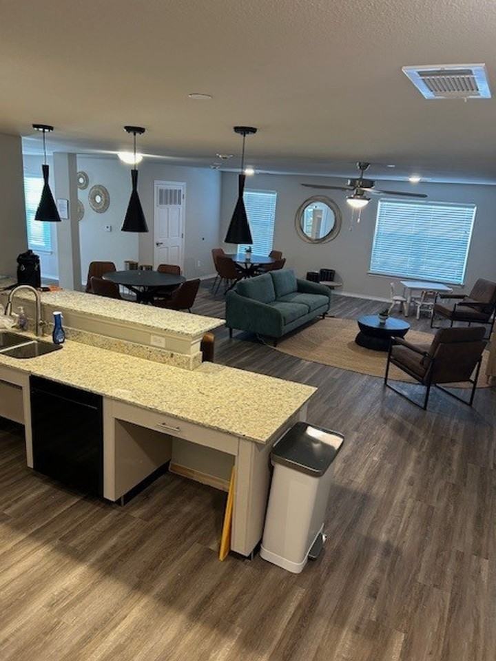 DEL RIO LOFTS - Photo 3 of 11
