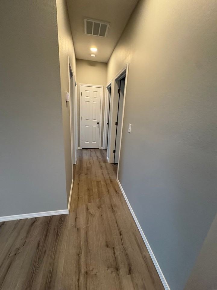 2490 E 548th Rd - Photo 3 of 18