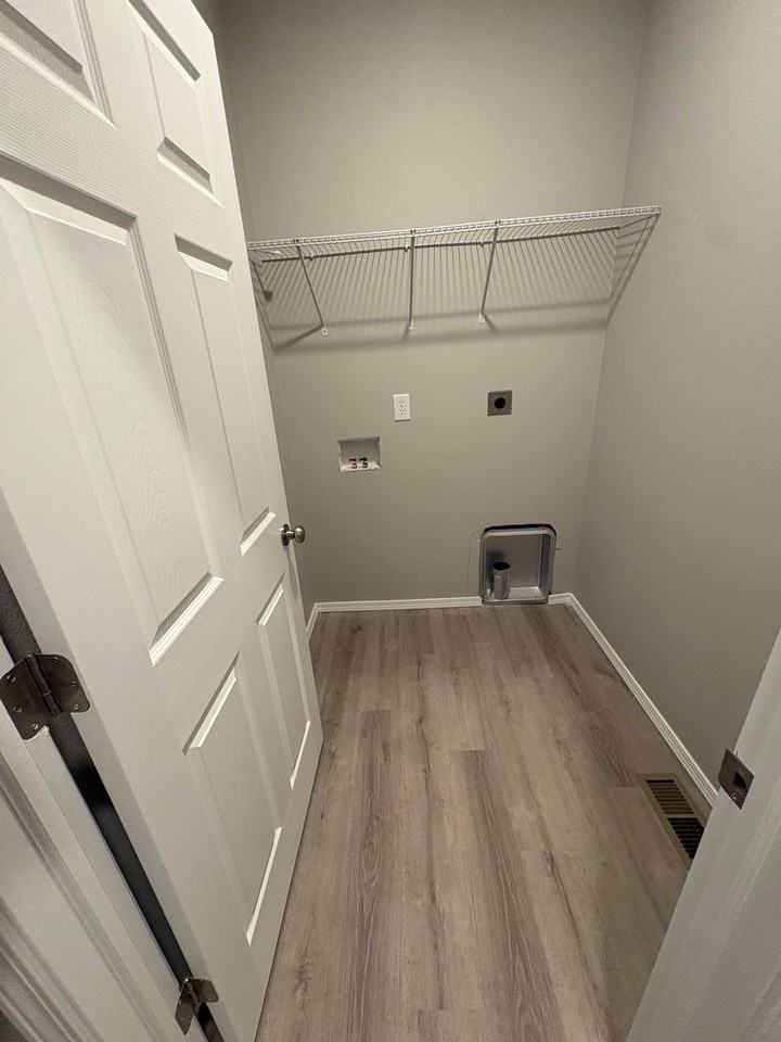 2490 E 548th Rd - Photo 5 of 18