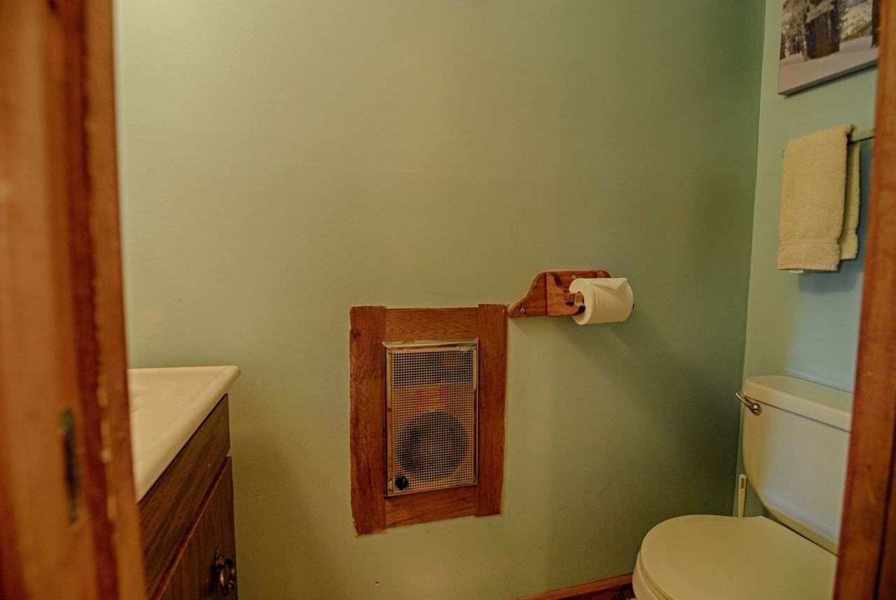 4101 North Lake Boulevard - Photo 5 of 38