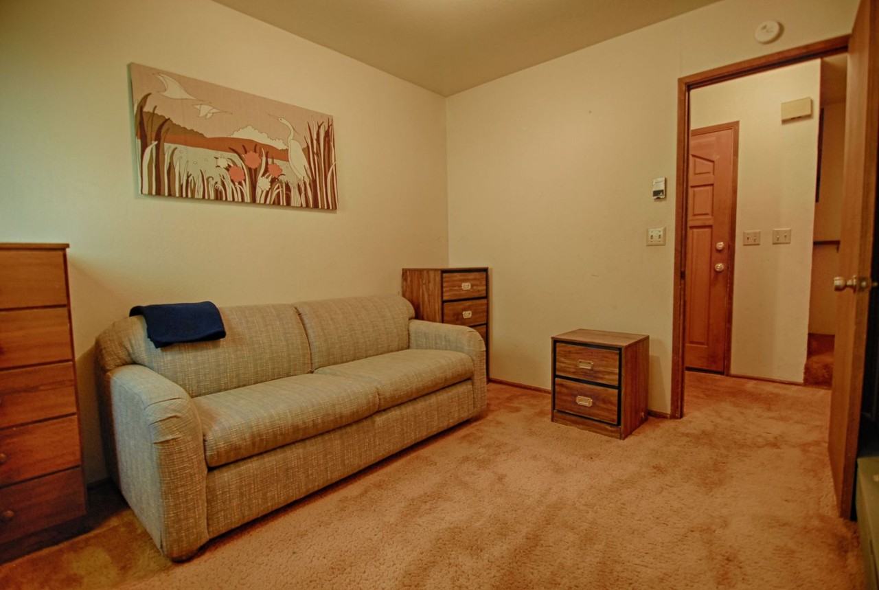 4101 North Lake Boulevard - Photo 7 of 38