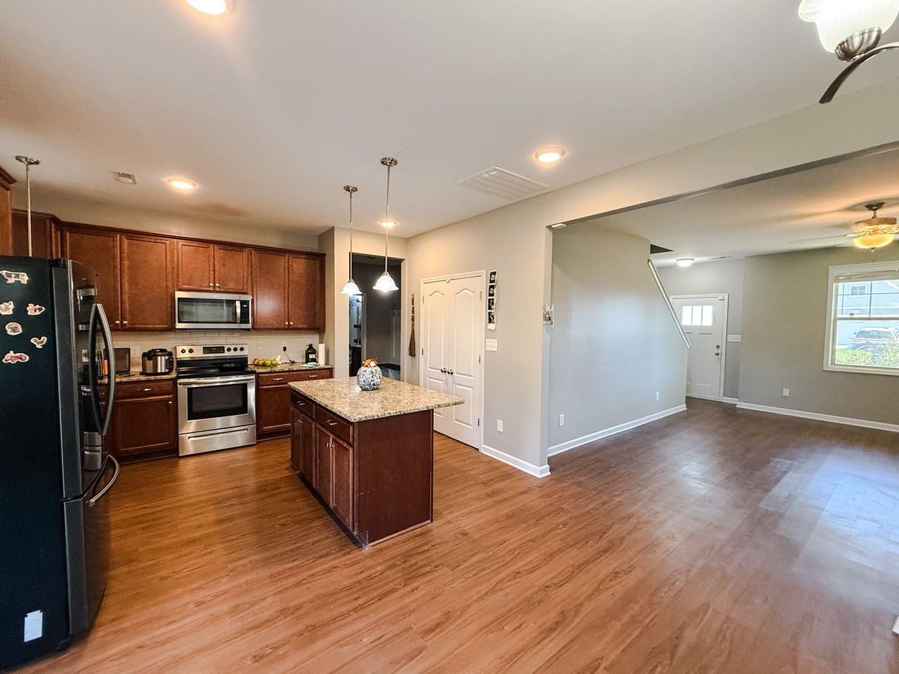 268 Chatfield Drive - Photo 5 of 20