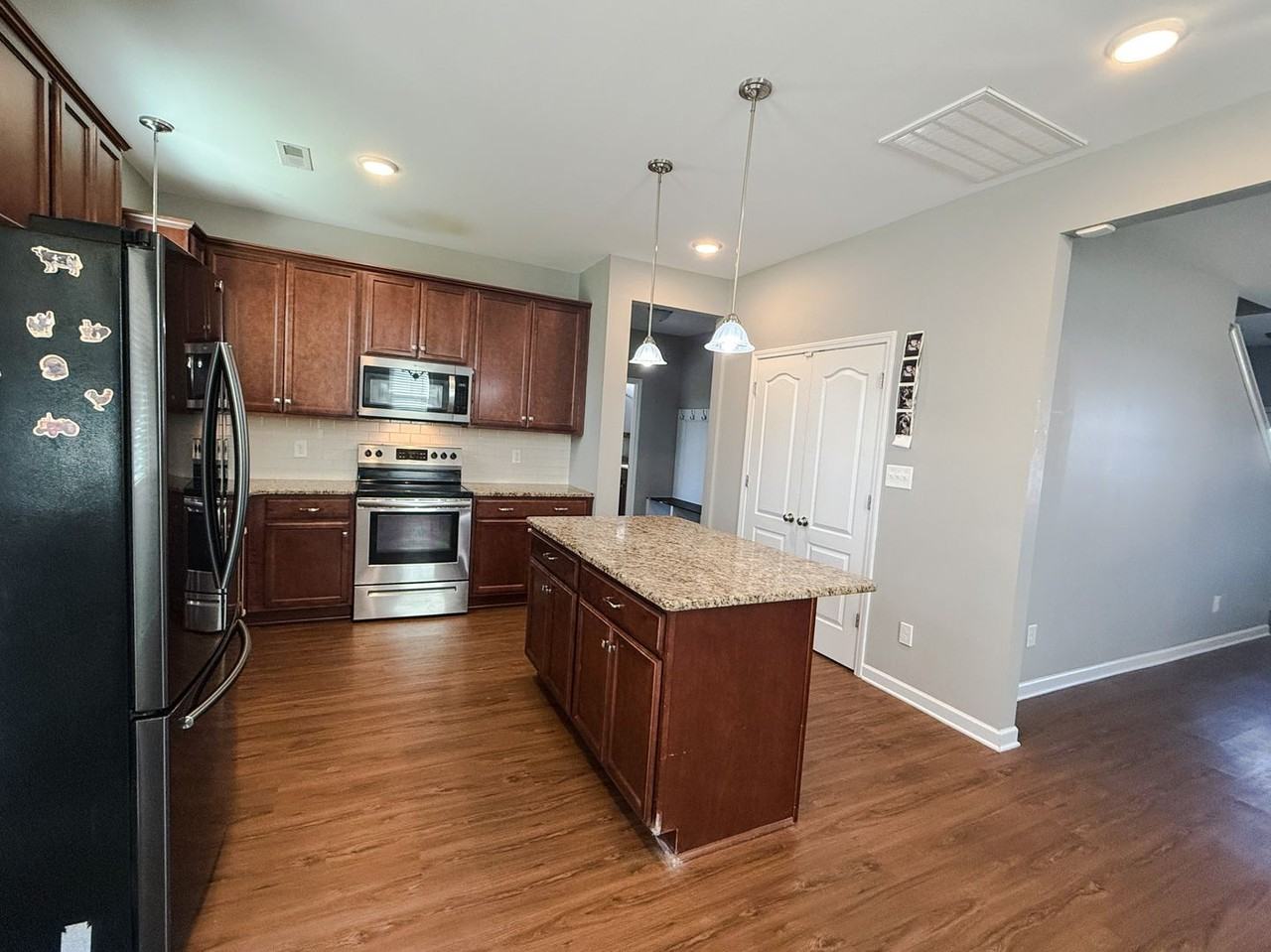 268 Chatfield Drive - Photo 7 of 20