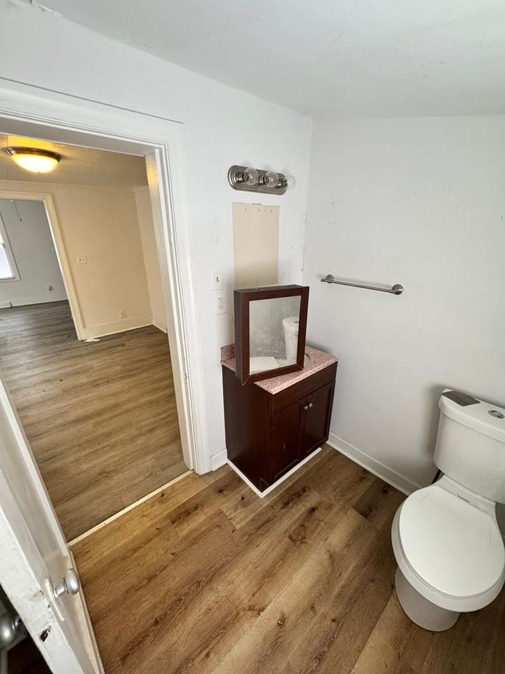 5413 Almond Avenue - Photo 5 of 19