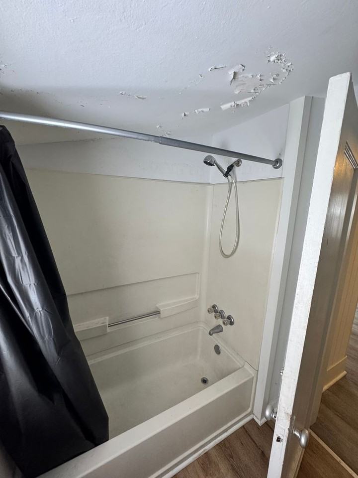 5413 Almond Avenue - Photo 6 of 19