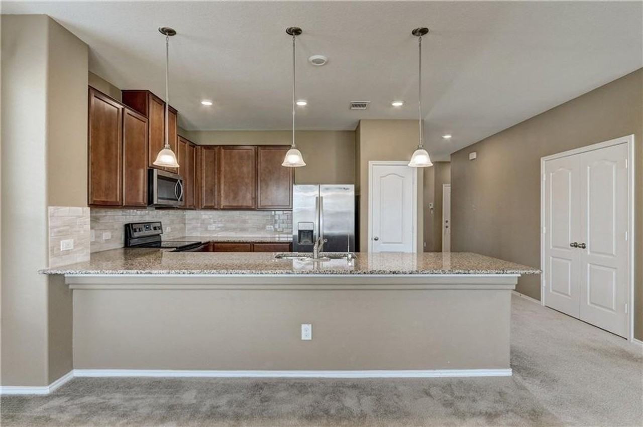 7928 Bassano Drive - Photo 4 of 15