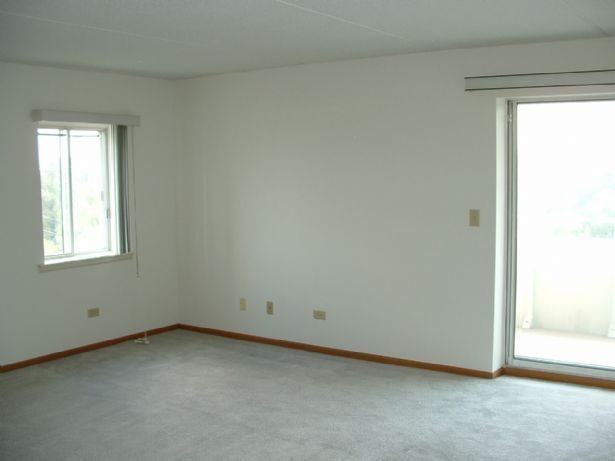 10515 West Grand Avenue - Photo 3 of 14