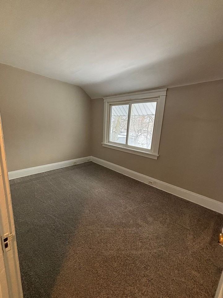 847 Nela View Road - Photo 5 of 11