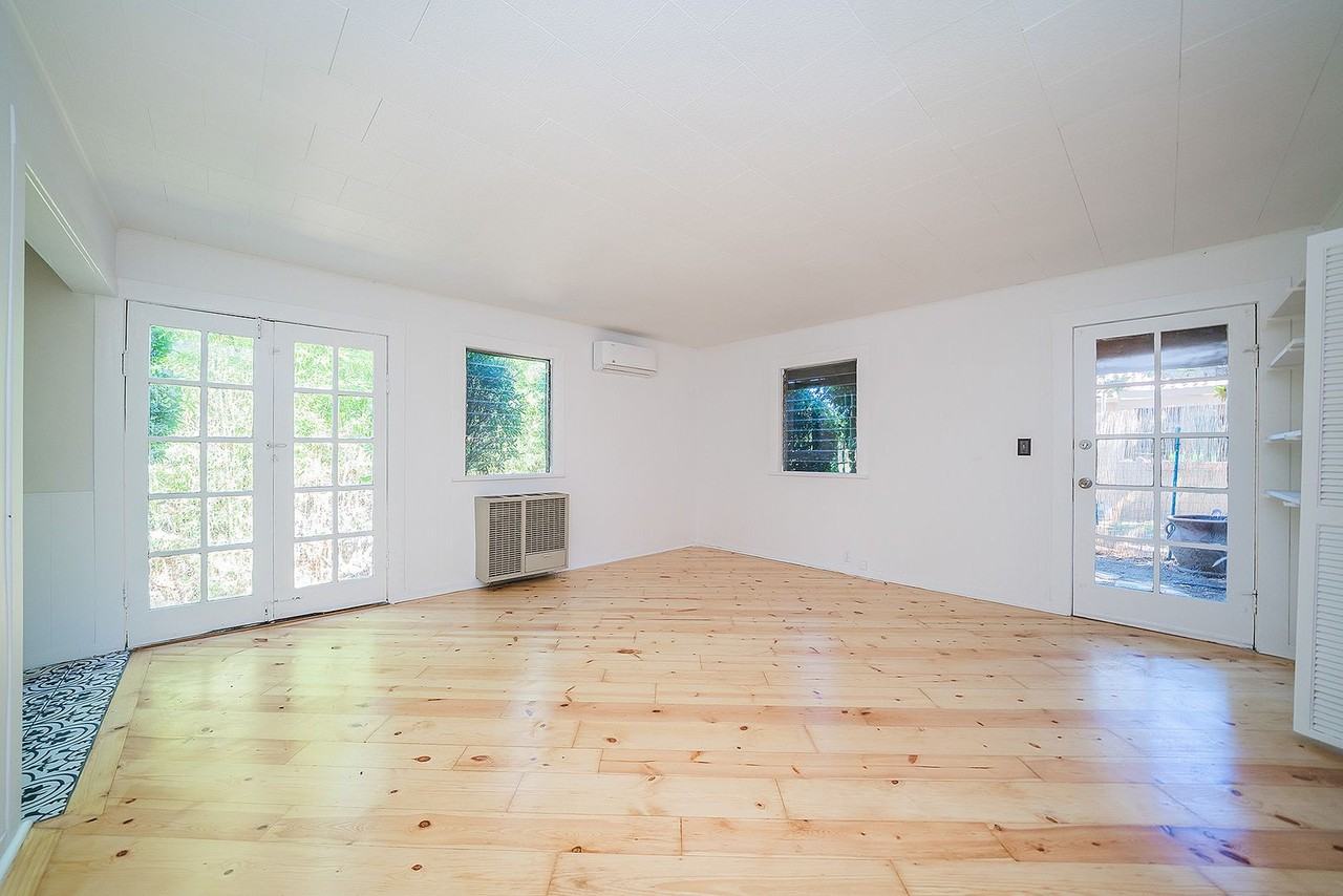 2339 Norwalk Avenue - Photo 2 of 16