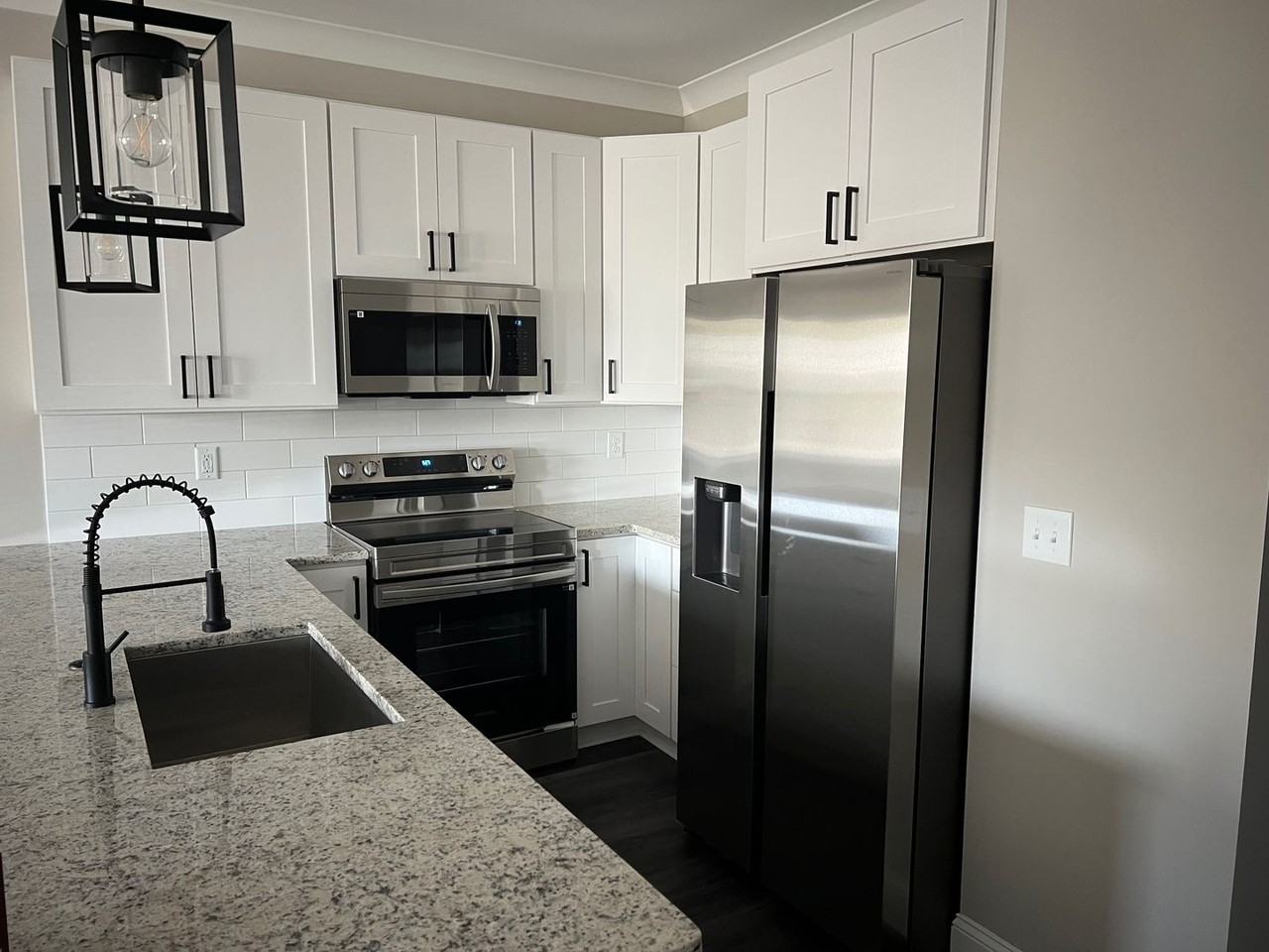 1218 House Street - Photo 3 of 12