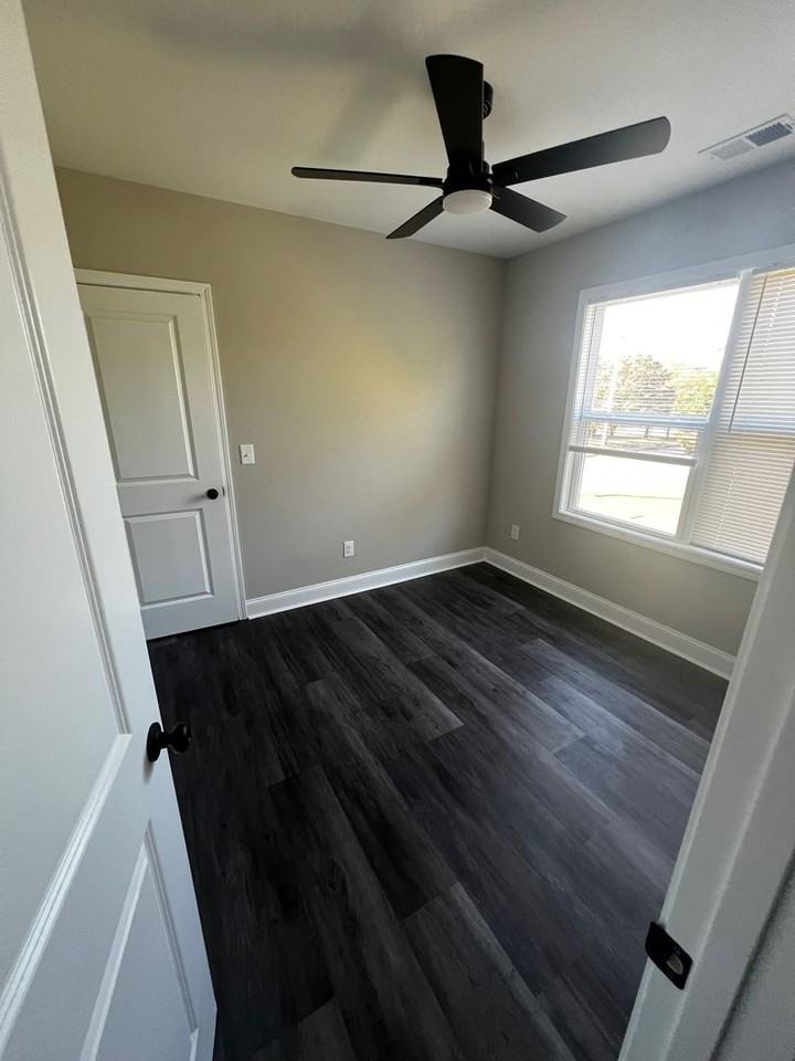 1218 House Street - Photo 7 of 12