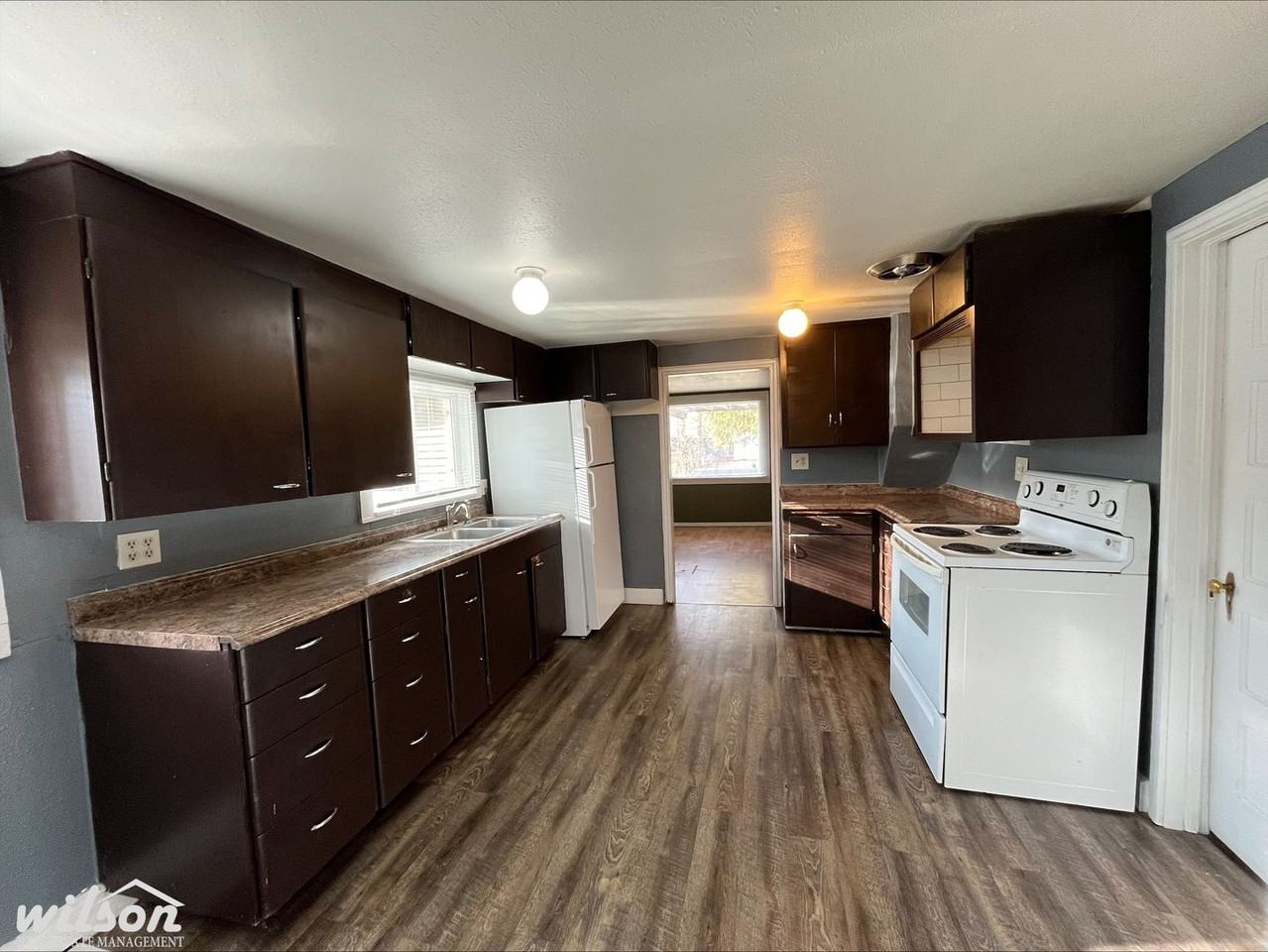 1405 S 13th Ave - Photo 7 of 16