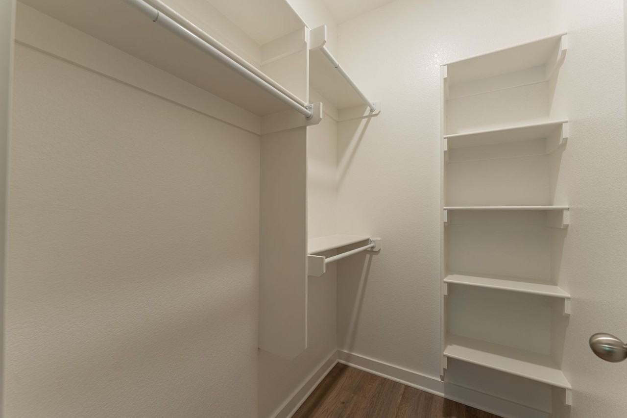 1323 South Van Buren Avenue - Photo 7 of 21