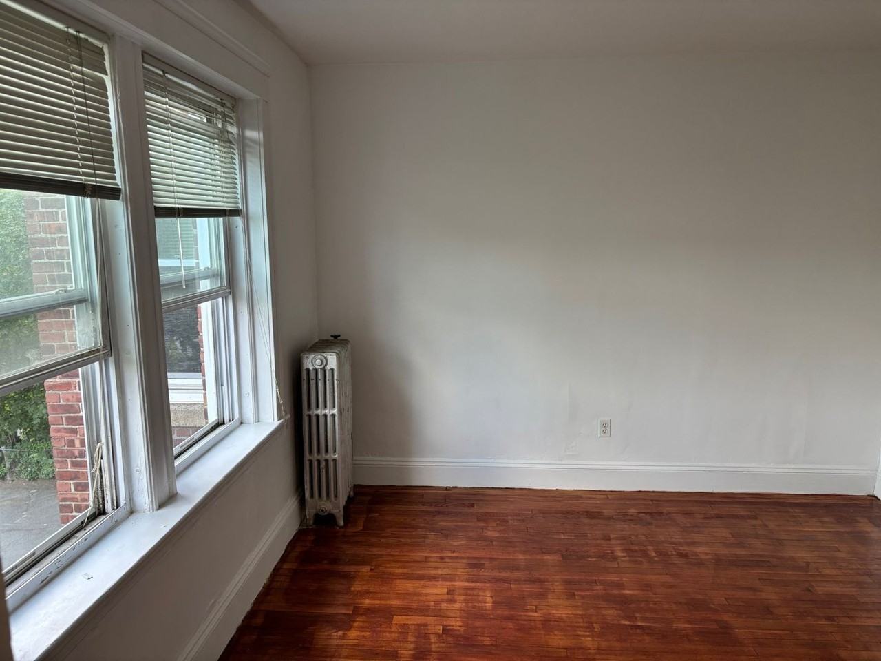 117 Summer Street - Photo 3 of 7