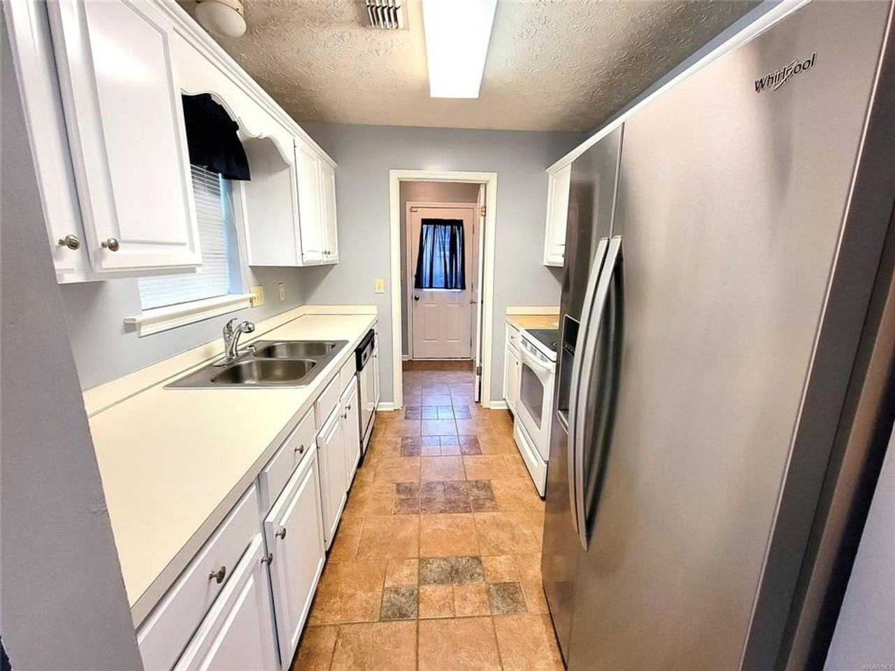 3248 Meadow Walk Lane - Photo 4 of 15