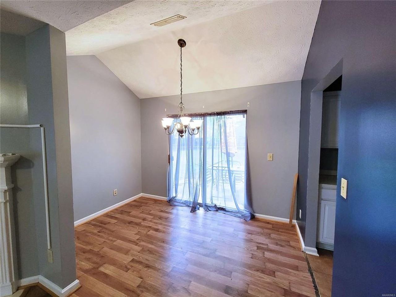 3248 Meadow Walk Lane - Photo 6 of 15