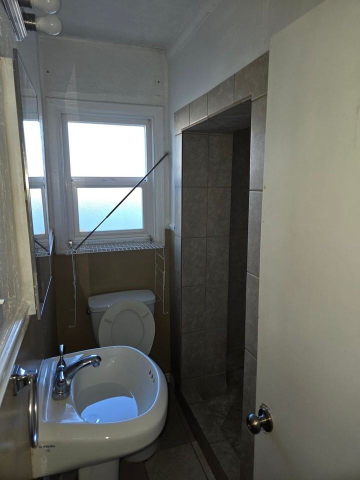 2874 Adams Ave - Photo 6 of 6