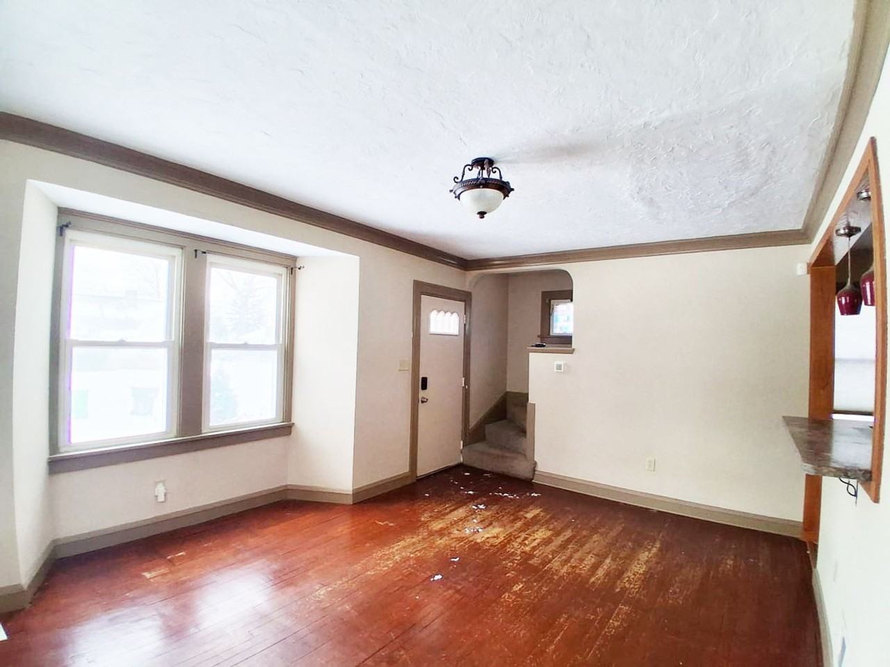 1525 East 254th Street - Photo 5 of 12