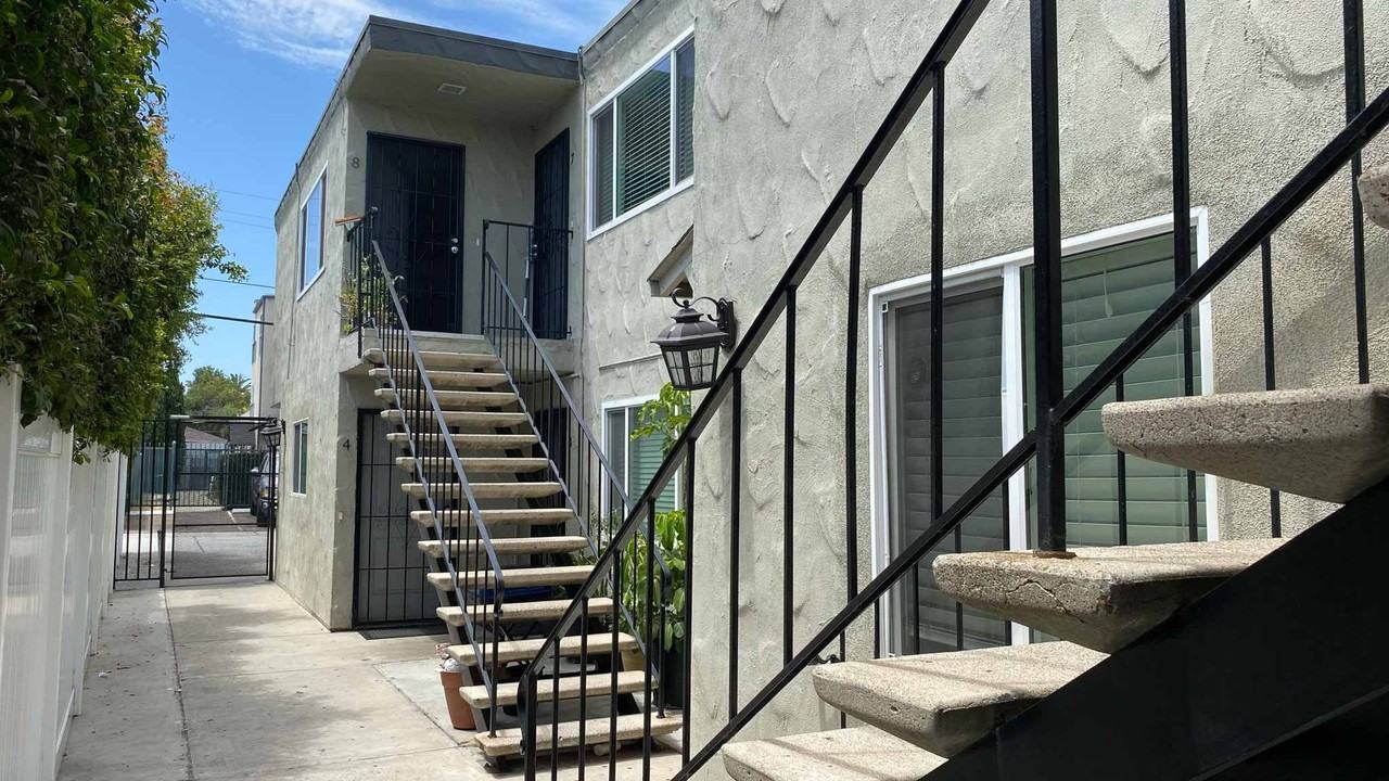 SF Capistrano Villas - Photo 7 of 9