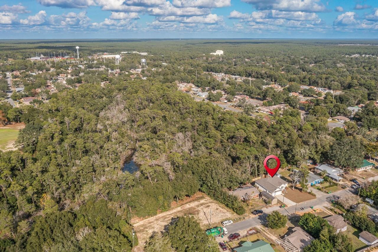 110 4th Street - Photo 5 of 24