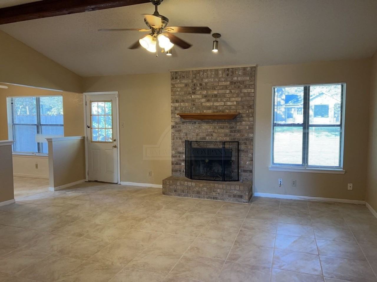 3313 Sungate Drive - Photo 3 of 11