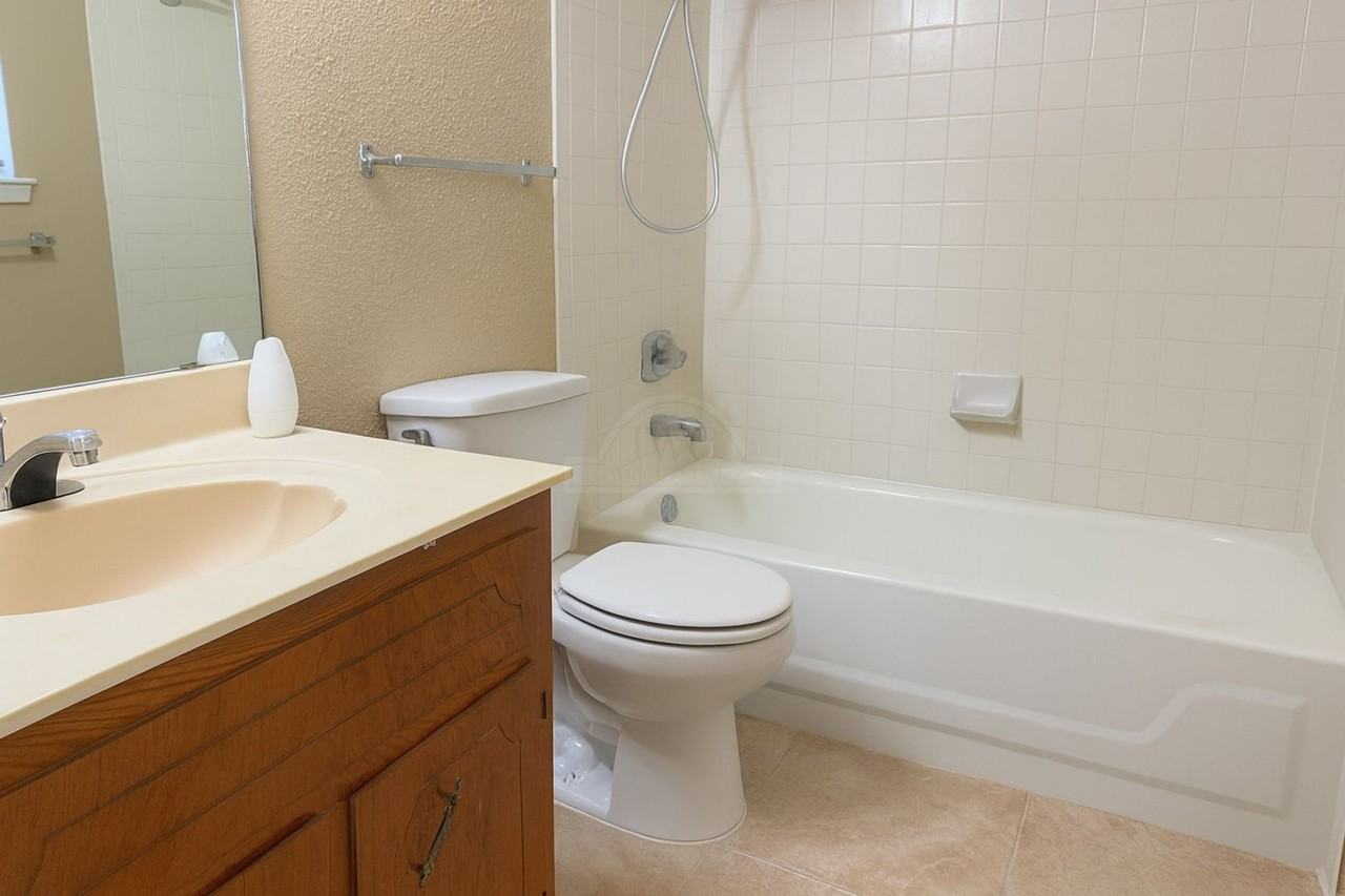 3313 Sungate Drive - Photo 7 of 11