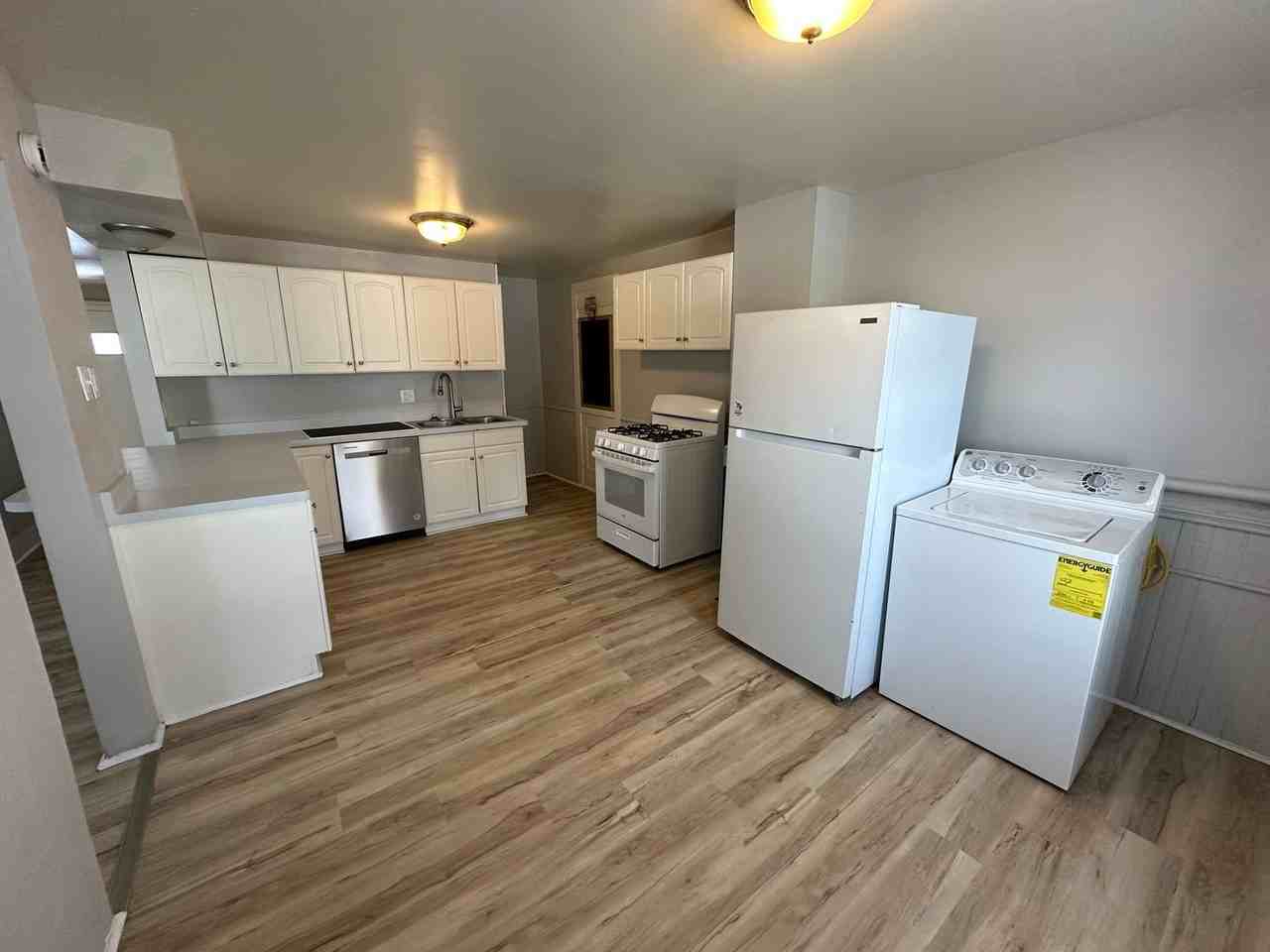 416 Dunbar Avenue - Photo 2 of 9