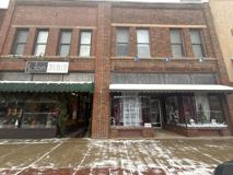 731 1/2 5th Ave - Photo 1 of 1