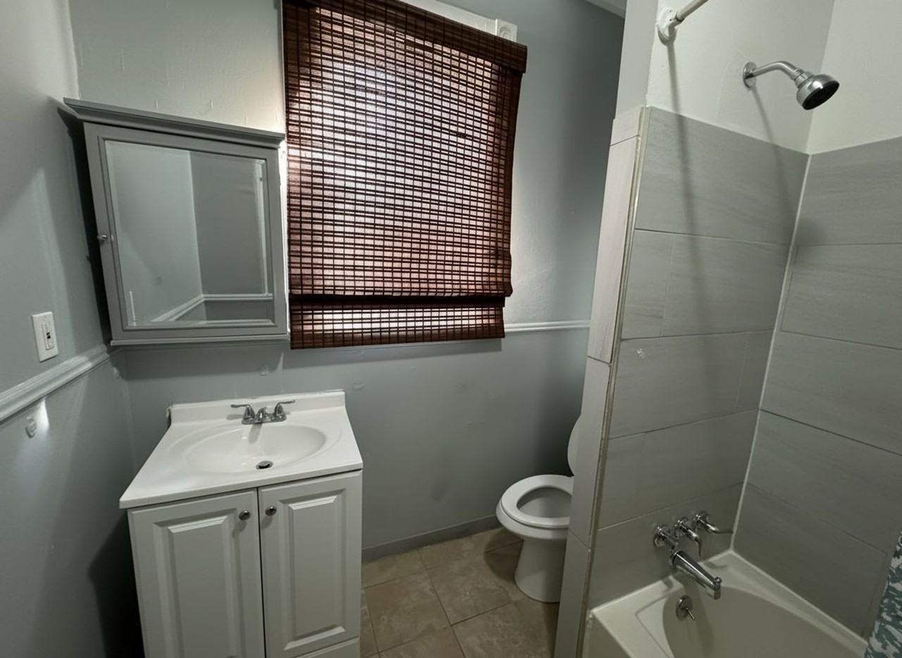 724 State Street - Photo 5 of 6