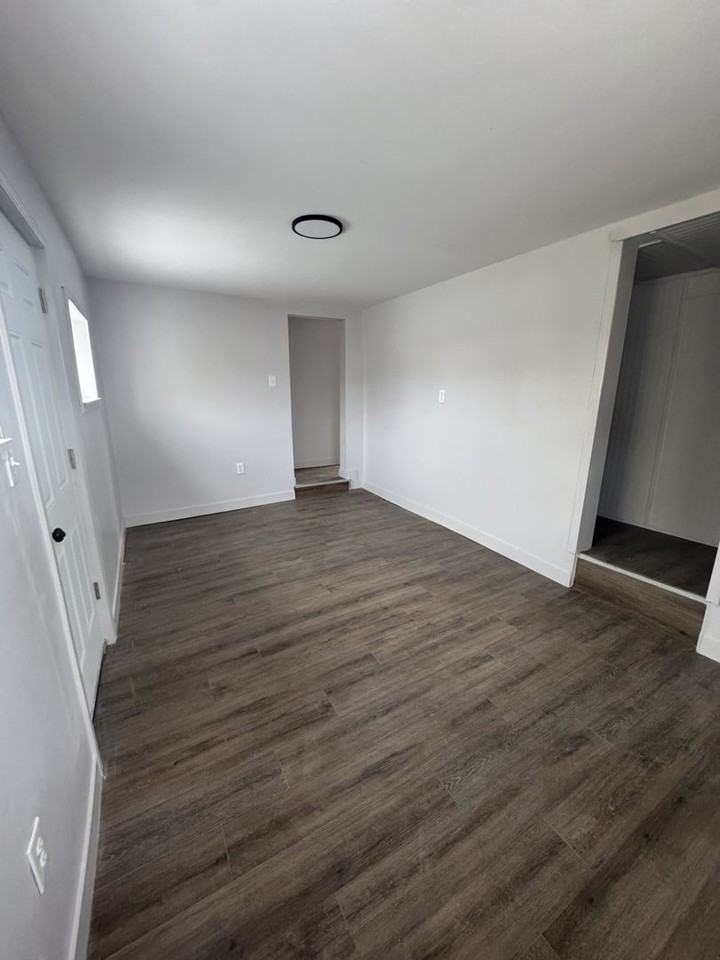 908 John Street - Photo 4 of 10