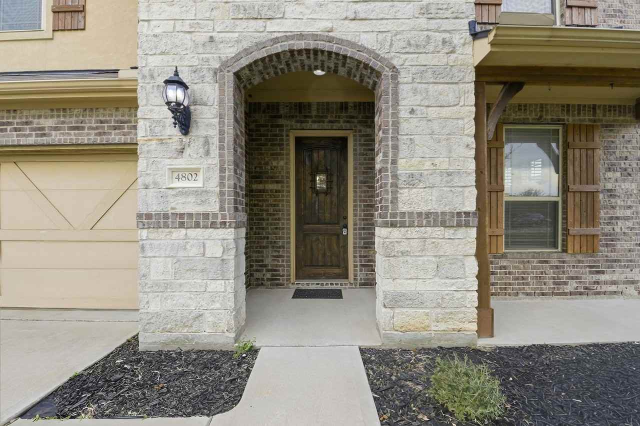 4802 Taylor Dr - Photo 5 of 50