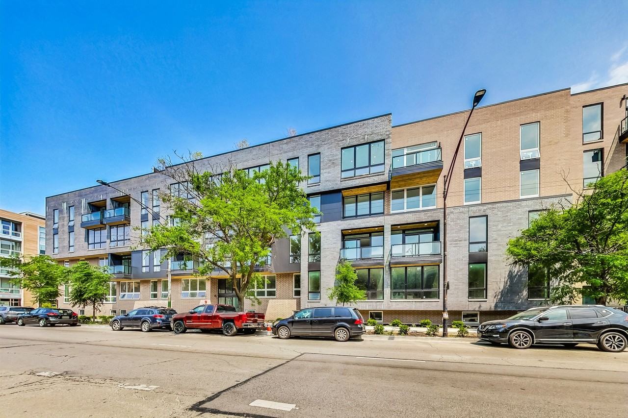 Low-Line Commons - Photo 4 of 43