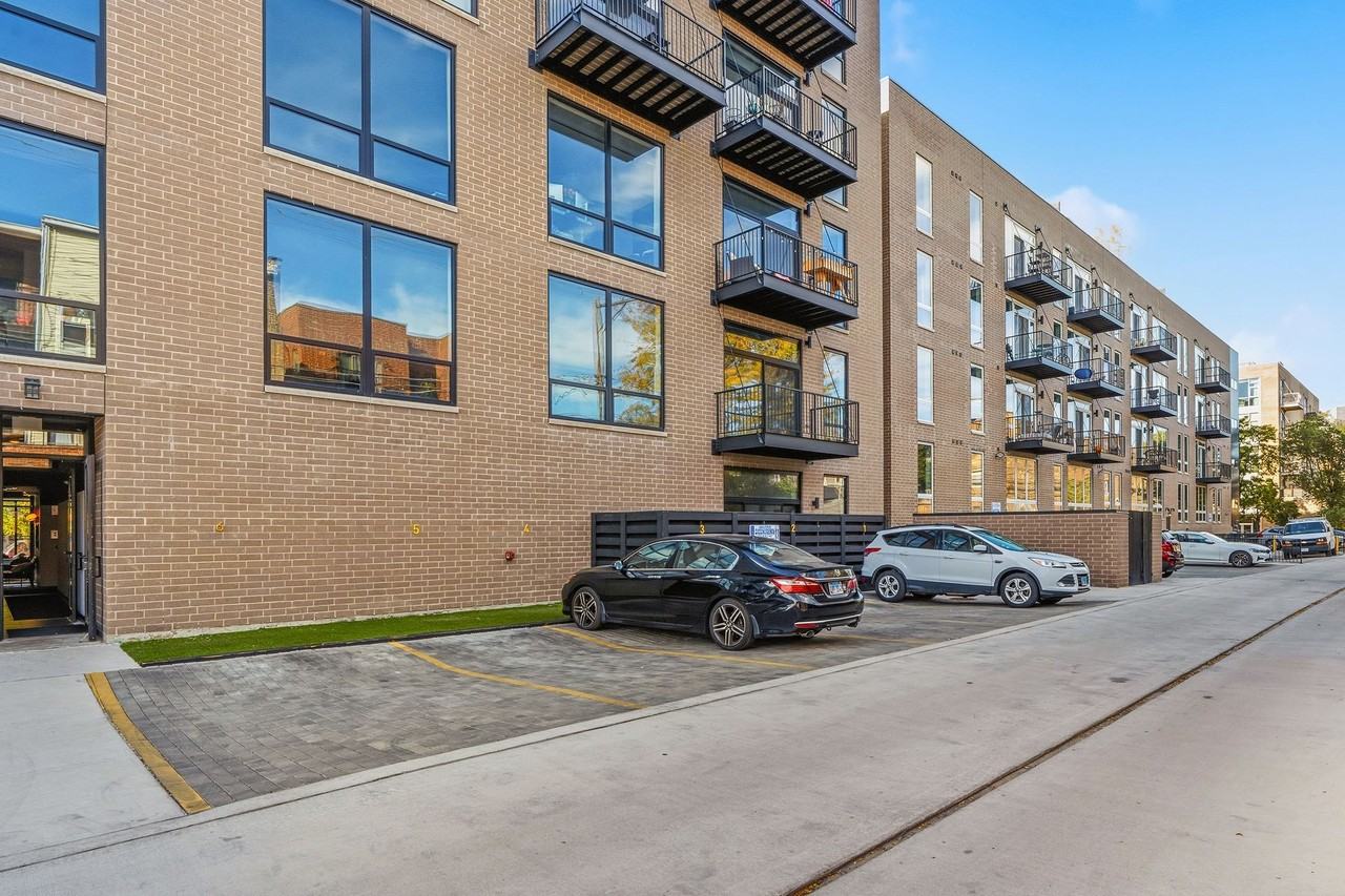 Low-Line Commons - Photo 6 of 43