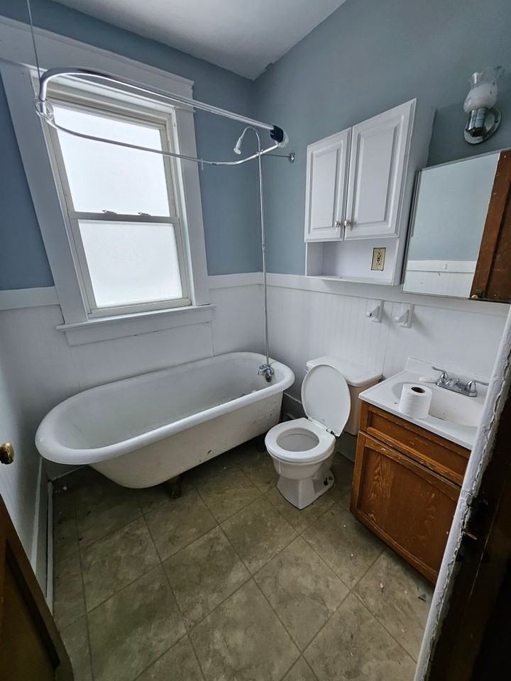 2407 Peach Street #2 - Photo 7 of 8