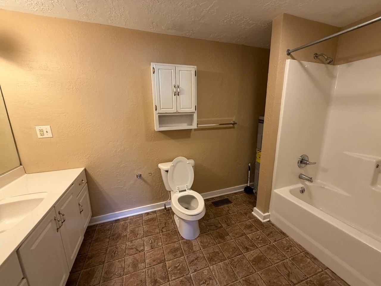 110 Carter Street - Photo 6 of 9