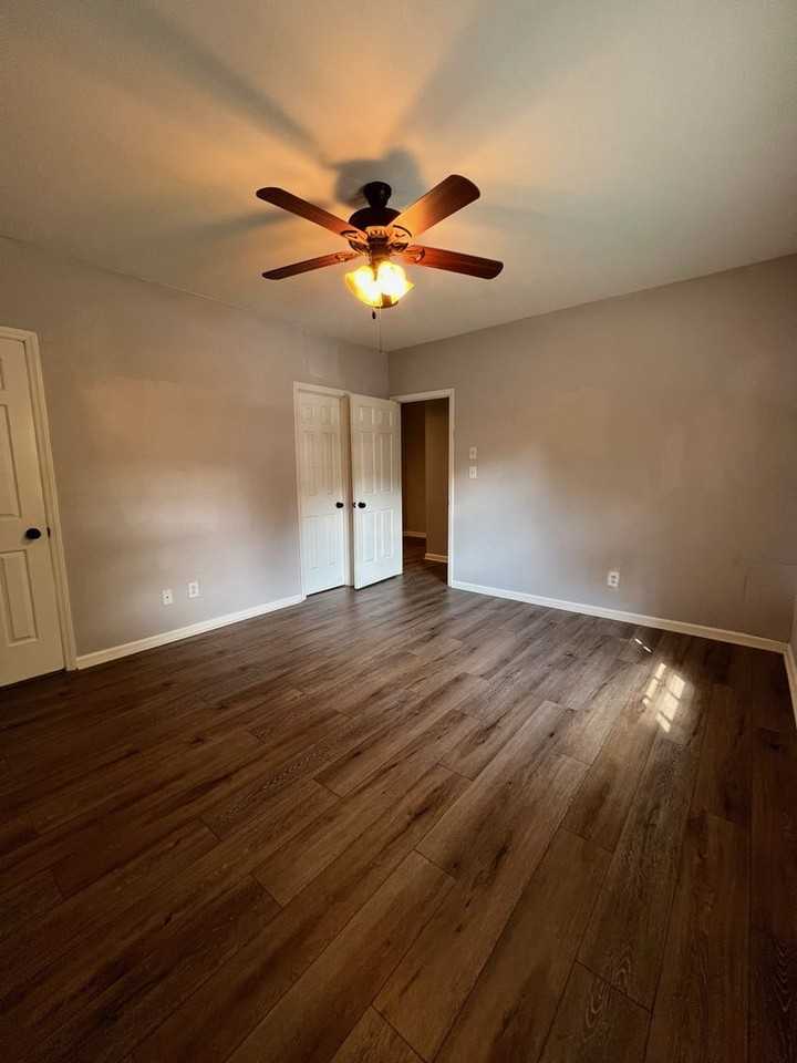 3218 Selwyn Farms Ln #1 - Photo 5 of 24