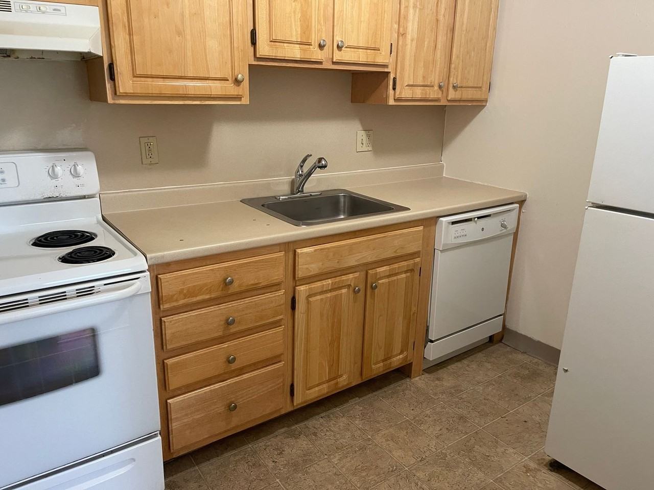 118 Dustin St - Photo 2 of 8