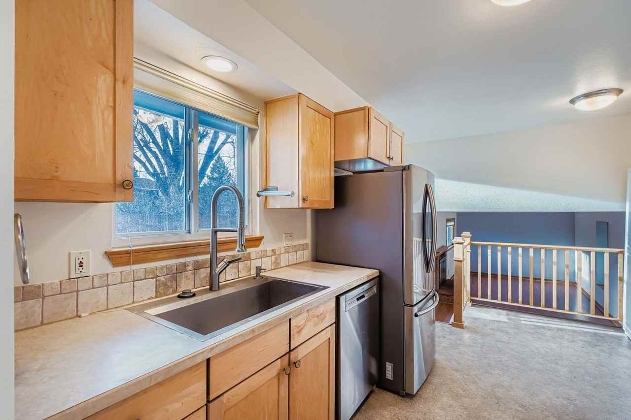 755 Morgan Drive - Photo 7 of 28