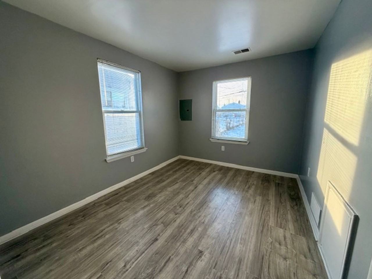 28399 Felician St - Photo 6 of 13