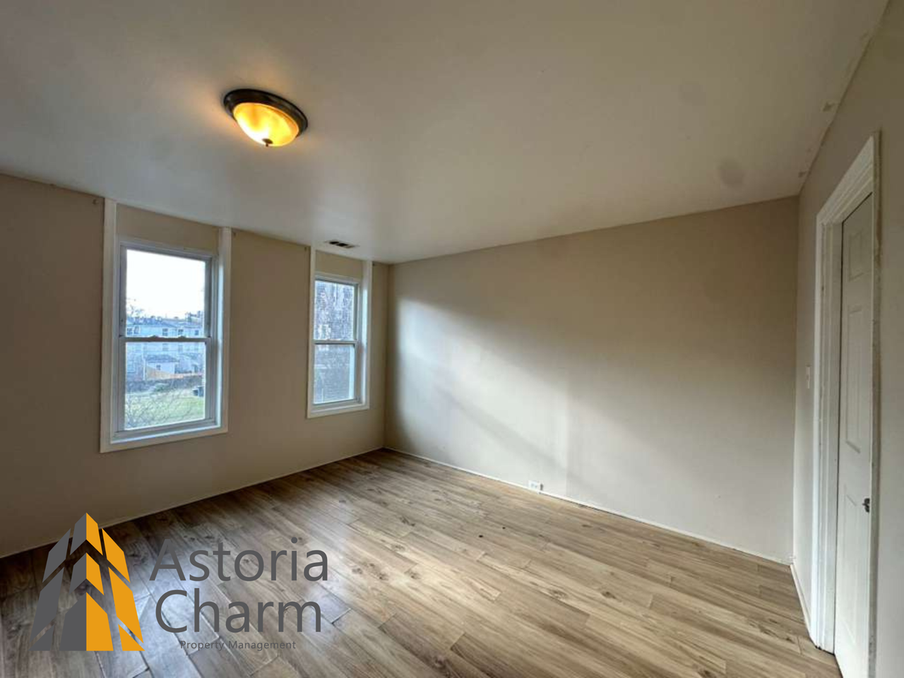 910 Edmondson Ave - Photo 5 of 30