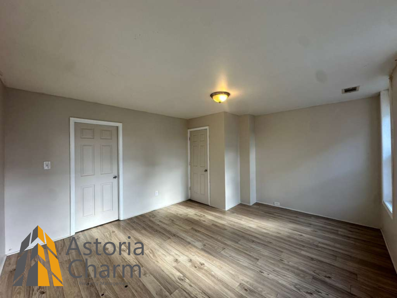 910 Edmondson Ave - Photo 7 of 30