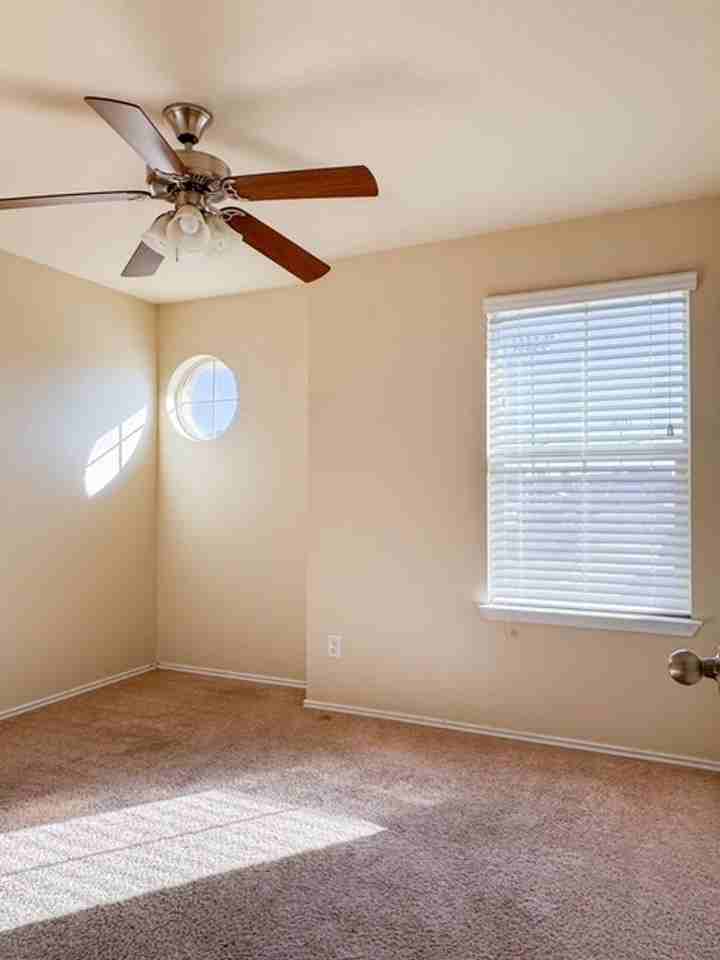 1237 Briscoe Court - Photo 5 of 11