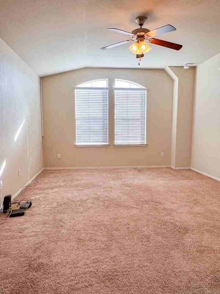 1237 Briscoe Court - Photo 6 of 11