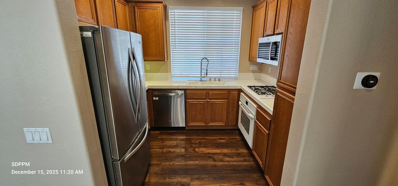 9955 Fieldthorn Street - Photo 7 of 37