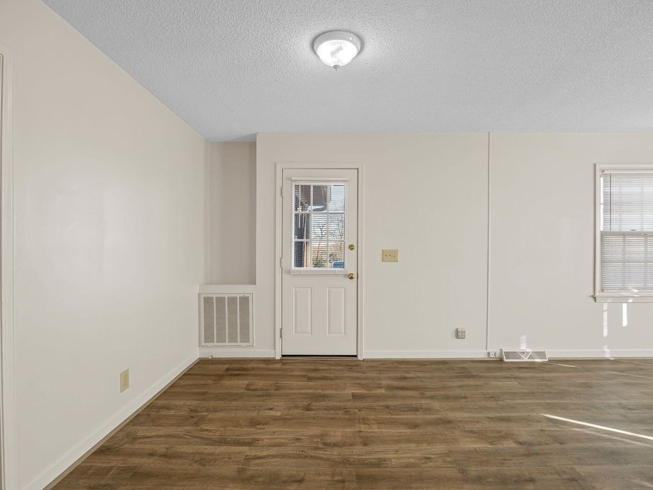 400 Taylor Road - Photo 6 of 26