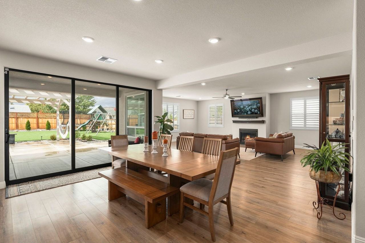 935 Three Forks Ct - Photo 5 of 29