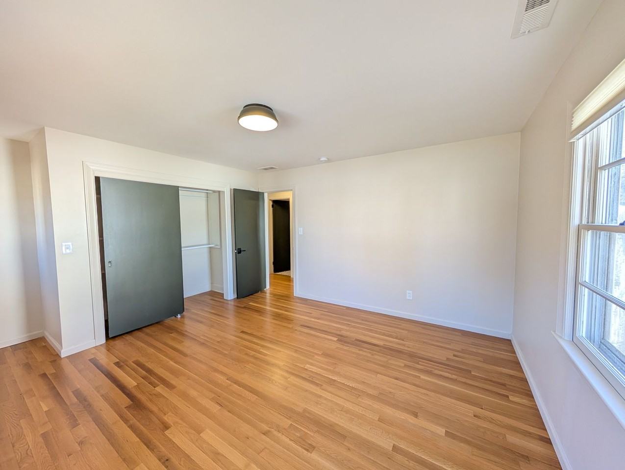 46 Herron Avenue - Photo 4 of 22