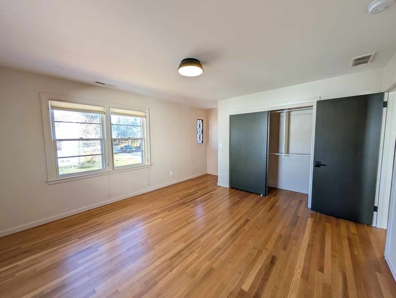 46 Herron Avenue - Photo 5 of 22