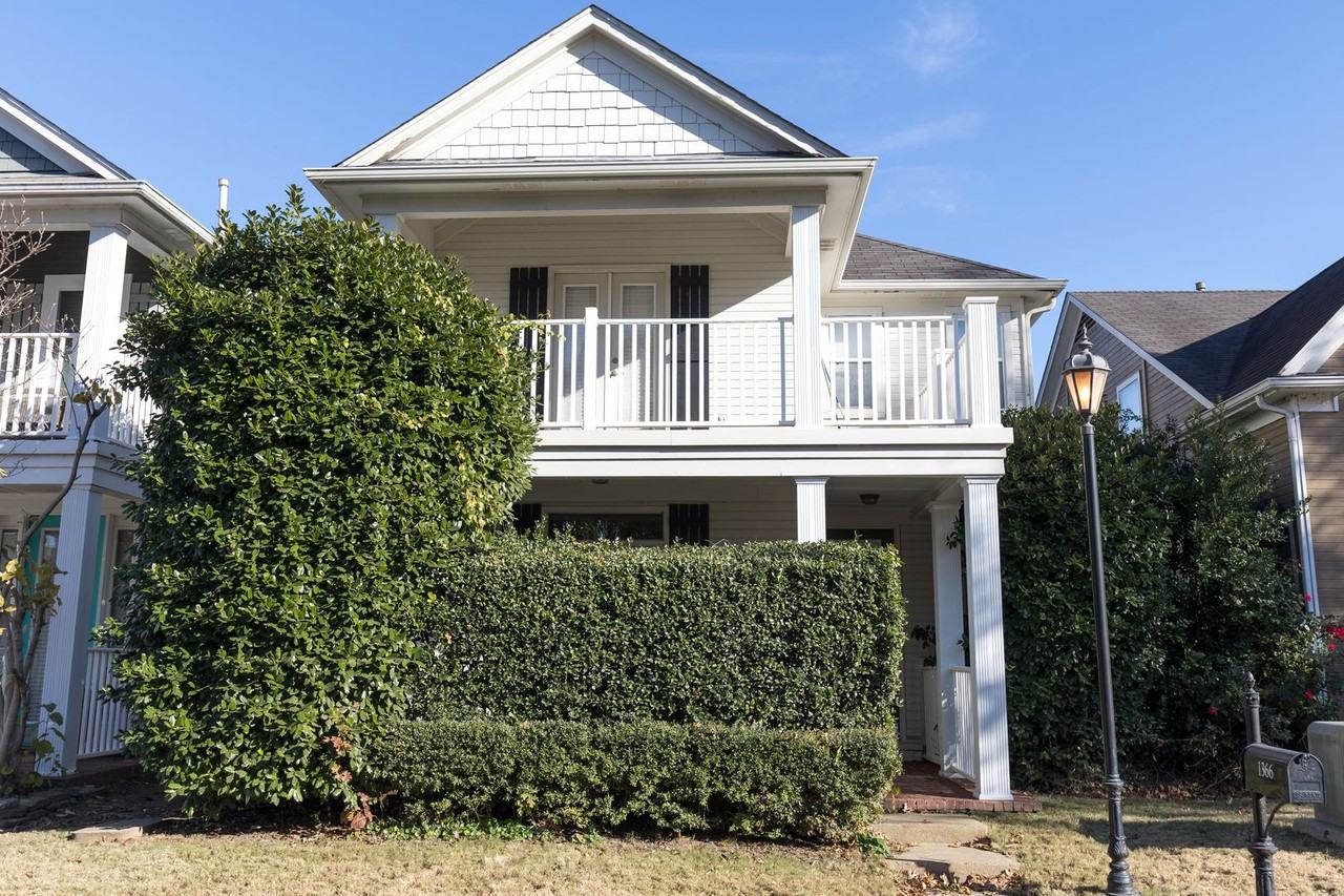 1366 Island Shore Drive - Photo 2 of 24